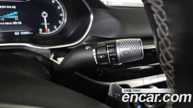 Genesis Electrified G80 2021 — Şəkil 18/20