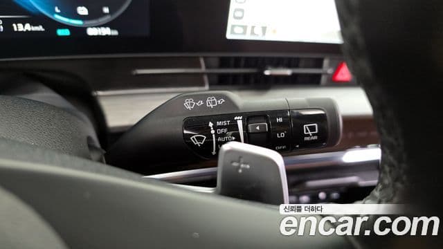 Kia Sportage 2022 — ფოტო 17/20