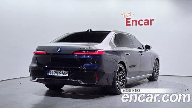 BMW 7 Series 2025 — ფოტო 2/20