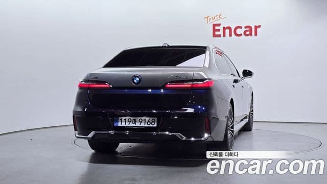 BMW 7 Series 2025 — ფოტო 4/20