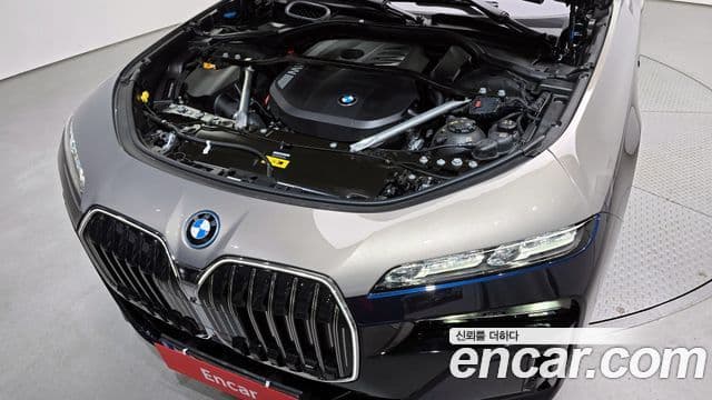 BMW 7 Series 2025 — фото 6 из 20