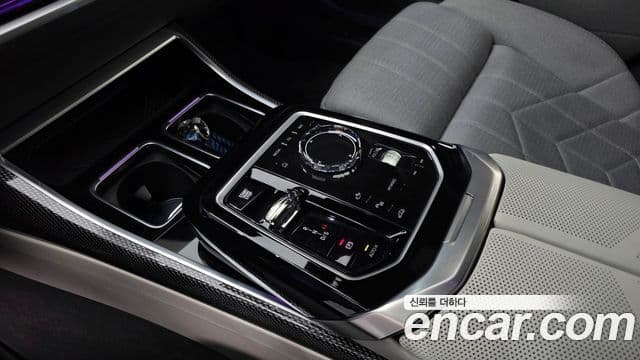 BMW 7 Series 2025 — ფოტო 9/20