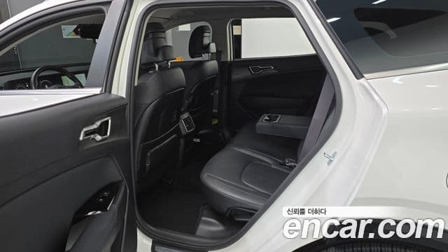 Kia Sportage 2023 — Şəkil 11/20