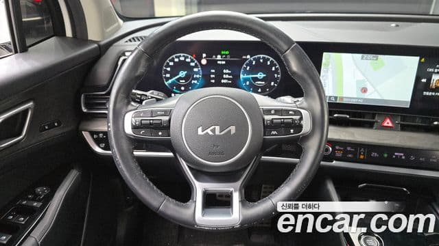 Kia Sportage 2023 — Şəkil 13/20