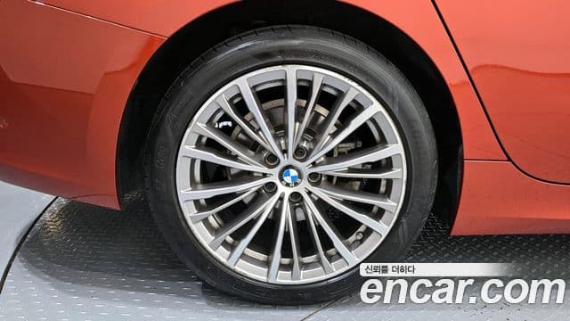 BMW 3 Series 2021 — фото 5 из 20