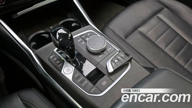 BMW 3 Series 2021 — ფოტო 9/20
