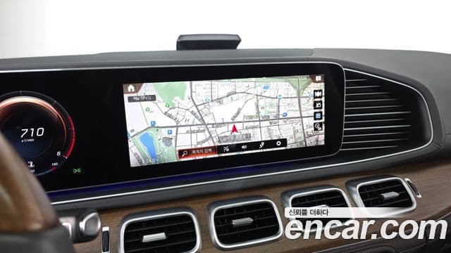 Mercedes-Benz GLS-Class 2020 — ფოტო 15/20