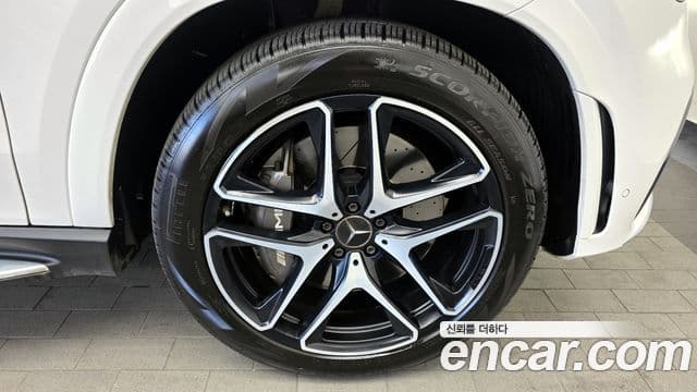 Mercedes-Benz GLE-Class 2022 — ფოტო 5/20