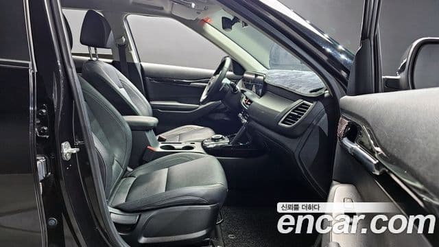 Kia Seltos 2022 — Photo 2/20