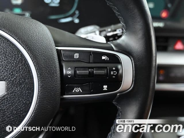 Kia Sportage 2022 — ფოტო 18/20