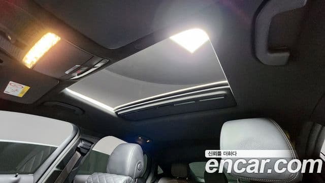 Mercedes-Benz GLC-Class 2023 — Şəkil 18/20