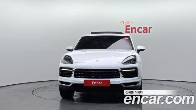 Porsche Cayenne 2020 — ფოტო 3/20