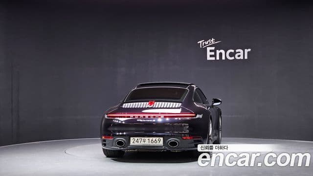 Porsche 911 2020 — ფოტო 4/20