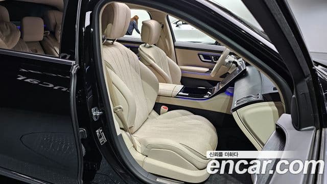 Mercedes-Benz S-Class 2022 — ფოტო 18/20