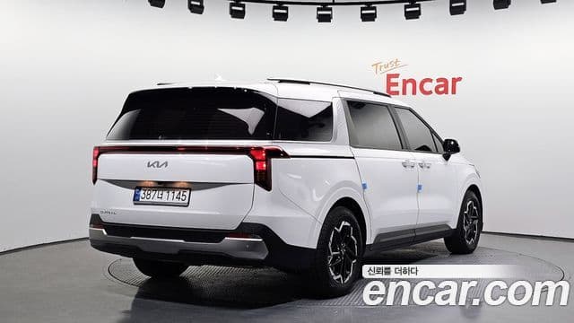 Kia Carnival 2024 — Фото 2/20