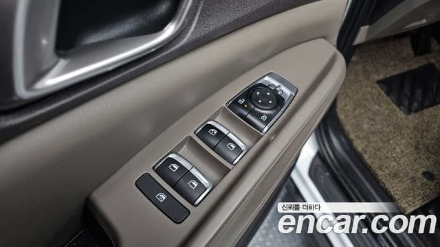 Kia Carnival 2024 — Фото 13/20