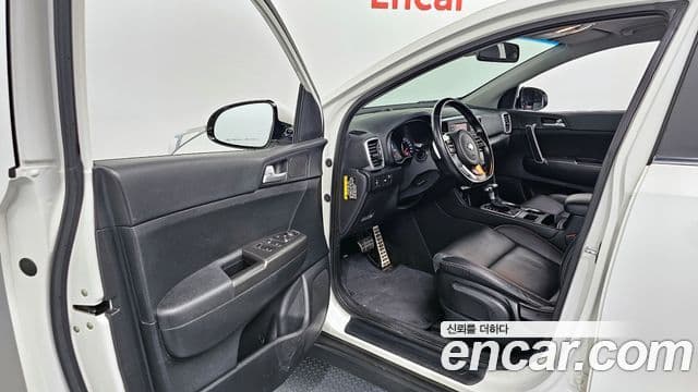 Kia Sportage The Bold 2020 — Photo 11/20