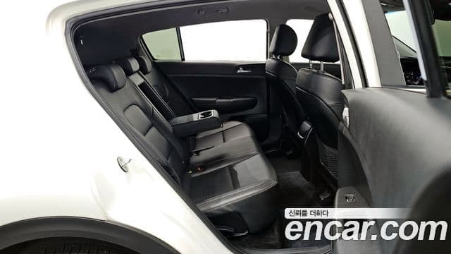 Kia Sportage The Bold 2020 — Photo 19/20