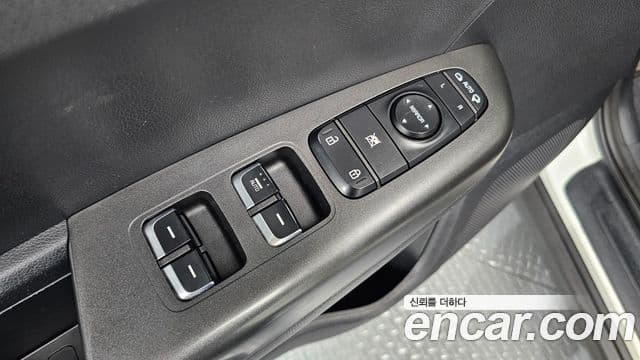 Kia Sportage The Bold 2020 — Photo 2/20