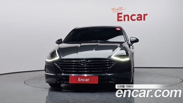 Hyundai Sonata Hybrid 2019 — Şəkil 8/20