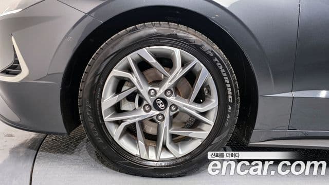 Hyundai Sonata Hybrid 2019 — Şəkil 18/20