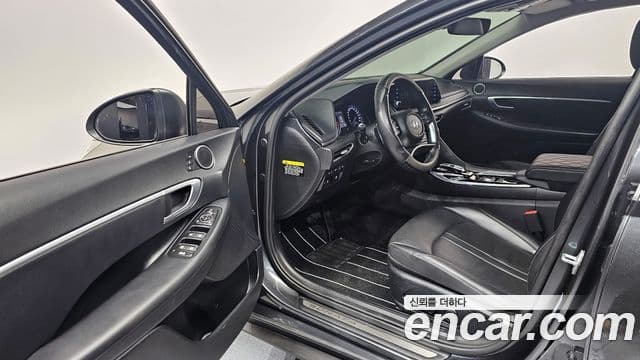Hyundai Sonata Hybrid 2019 — Şəkil 16/20