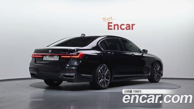 BMW 7 Series 2020 — Şəkil 1/20
