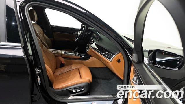BMW 7 Series 2020 — Şəkil 11/20
