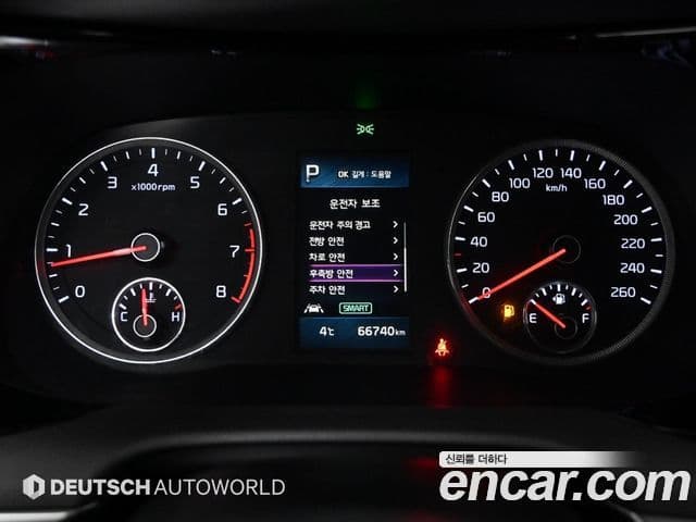 Kia K5 2020 — ფოტო 7/20