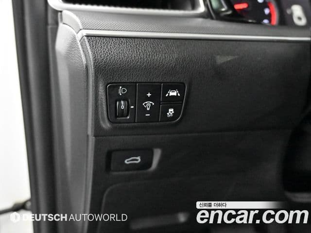 Kia K5 2020 — фото 17 из 20