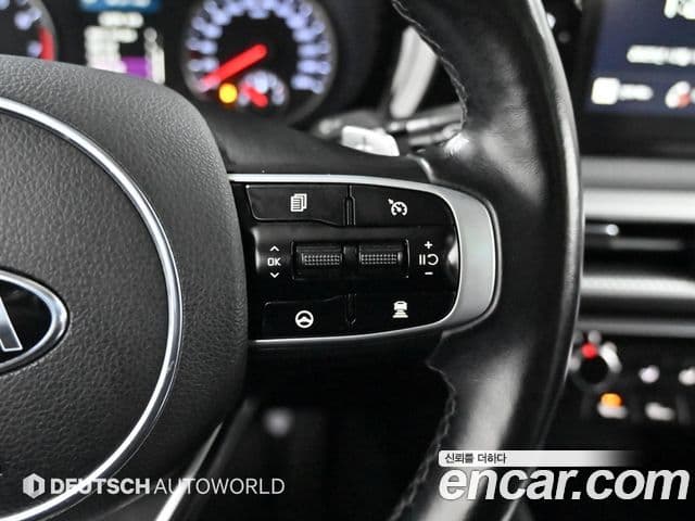 Kia K5 2020 — ფოტო 18/20