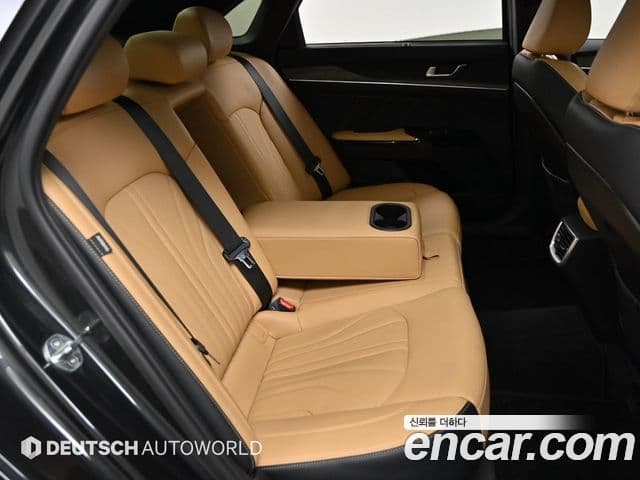 Kia K5 2022 — Şəkil 12/20