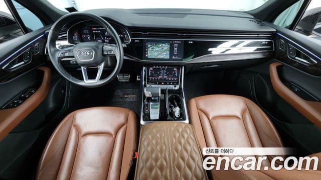 Audi Q7 2021 — Şəkil 9/20