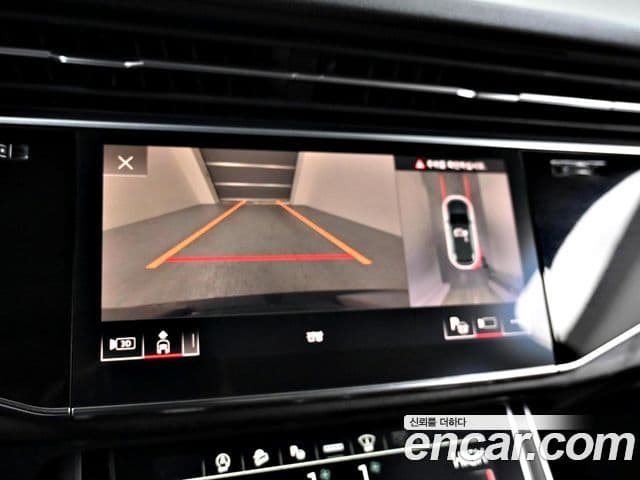 Audi Q7 2021 — Şəkil 16/20