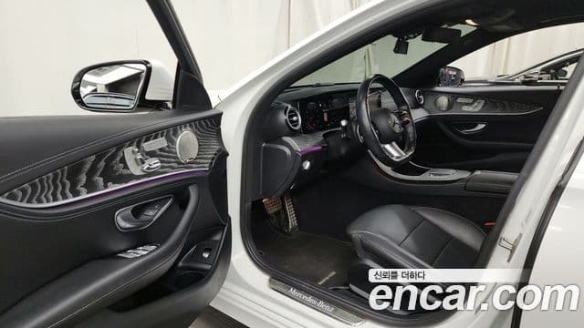 Mercedes-Benz E-Class 2021 — Şəkil 8/20