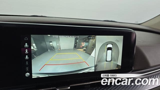 Kia Carnival 2021 — ფოტო 15/20