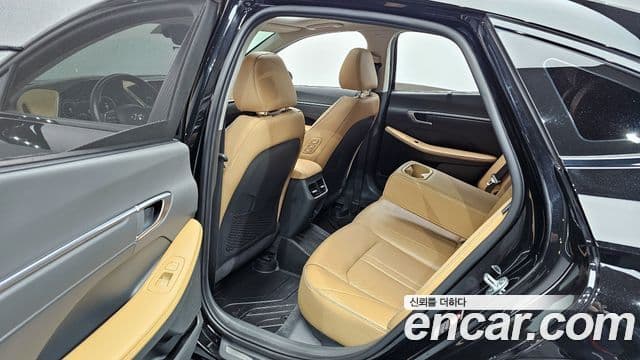 Hyundai Sonata 2020 — ფოტო 10/20