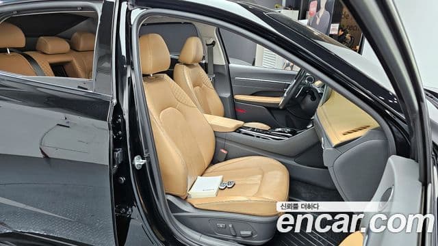 Hyundai Sonata 2020 — ფოტო 11/20