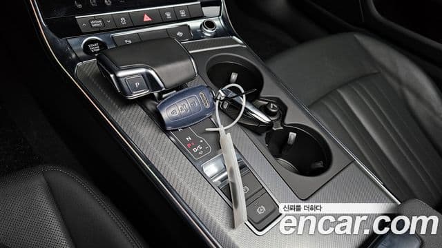 Audi A6 2021 — ფოტო 9/20