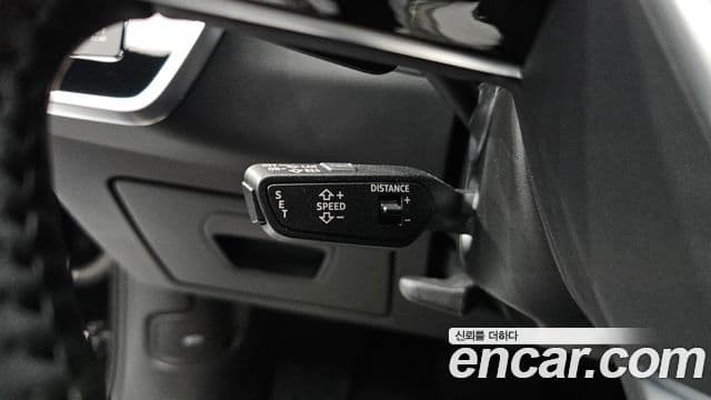 Audi A6 2021 — ფოტო 14/20