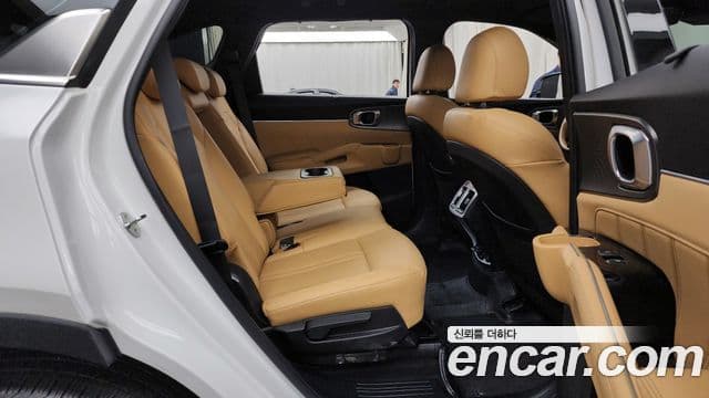 Kia Sorento 2023 — ფოტო 12/20