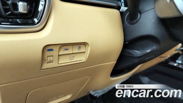 Kia Sorento 2023 — ფოტო 16/20