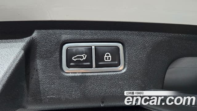 Kia Sorento 2023 — Фото 18/20