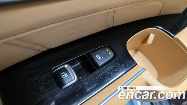 Kia Sorento 2023 — Фото 19/20