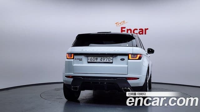Land Rover Range Rover Evoque 2019 — ფოტო 4/20