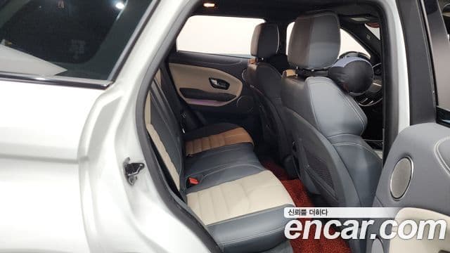 Land Rover Range Rover Evoque 2019 — ფოტო 12/20