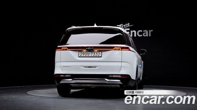 Kia Carnival 2022 — Photo 14/20