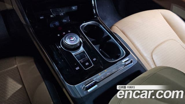Kia Carnival 2022 — Photo 7/20