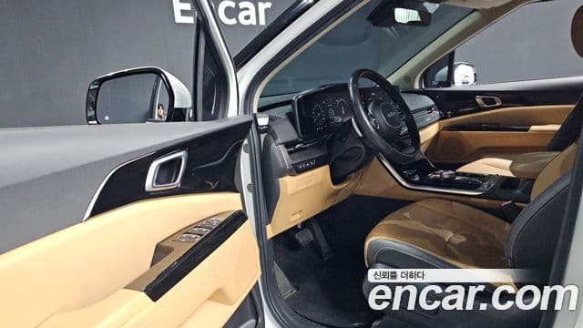 Kia Carnival 2022 — Photo 4/20
