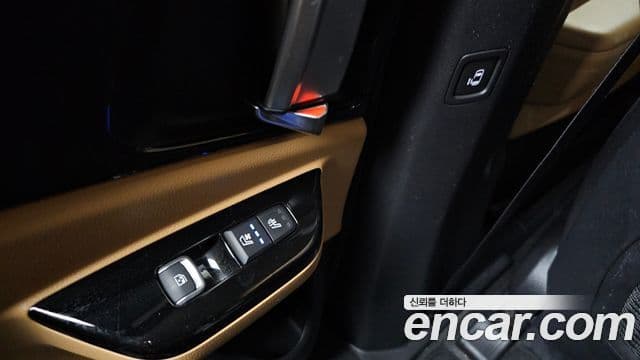 Kia Carnival 2022 — Photo 5/20